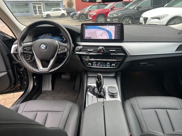 BMW 520d Touring 140 kW image number 20