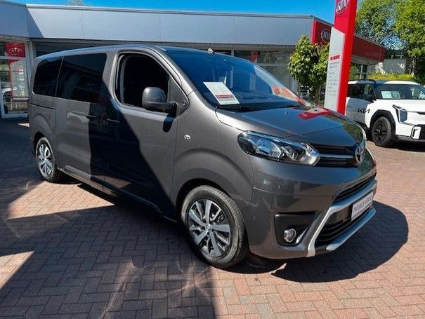 Toyota Proace Verso L1 2.0 Team 106 kW image number 2