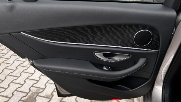 Mercedes-Benz E 220 145 kW image number 24