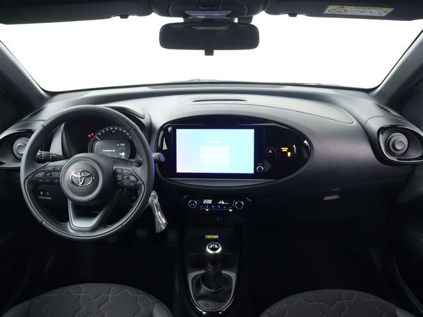 Toyota Aygo X 1.0 VVT-i 53 kW image number 4