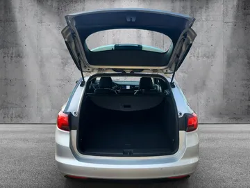 Car image 34