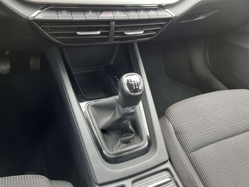 Car image 30