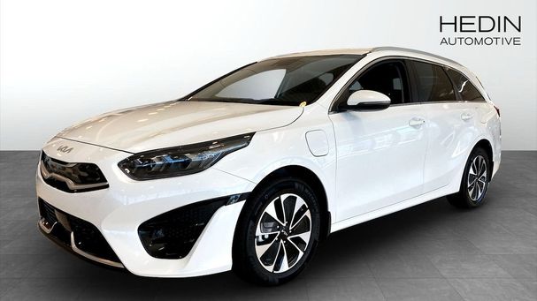 Kia Ceed Plug-in Hybrid 104 kW image number 1