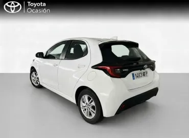 Car image 3
