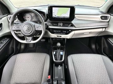 Car image 11