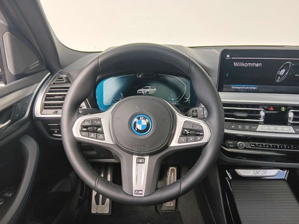 BMW iX3 Impressive 210 kW image number 16