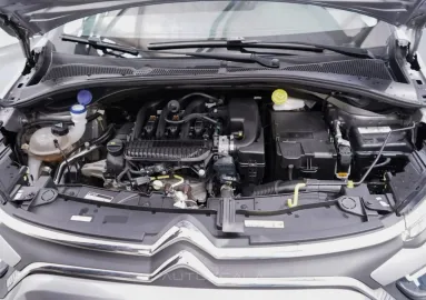 Car image 31