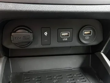 Car image 39