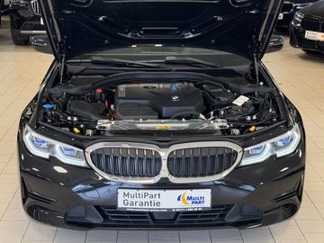 Car image 35