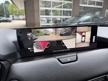 Car image 22