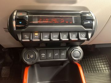 Car image 13