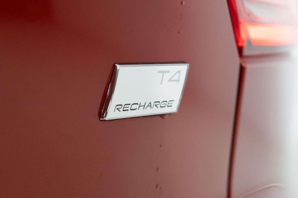 Volvo XC40 Recharge T4 155 kW image number 12