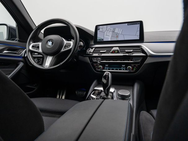 BMW 530d Touring M 210 kW image number 42