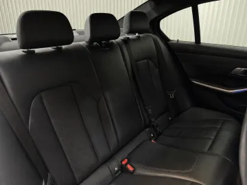 Car image 35
