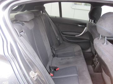 Car image 38