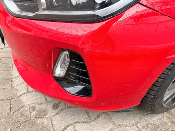 Car image 30