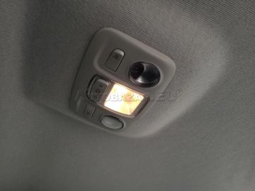 Car image 38