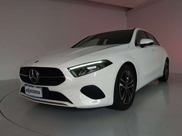 Mercedes-Benz A 180 100 kW image number 1