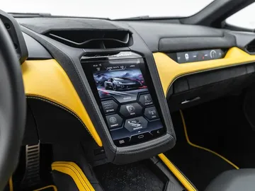 Car image 40