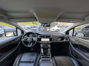 Car image 40