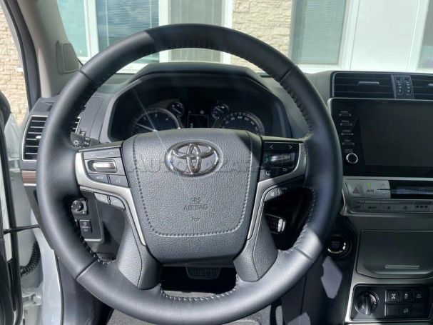 Toyota Land Cruiser 2.8 Comfort 150 kW image number 14