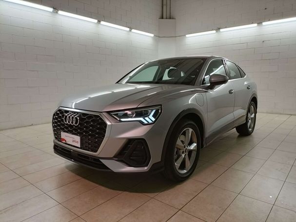 Audi Q3 45 TFSIe S tronic Sportback Business 180 kW image number 1