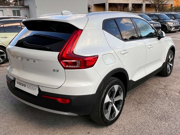 Volvo XC40 B3 Core 120 kW image number 4