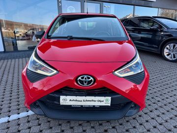 Car image 4
