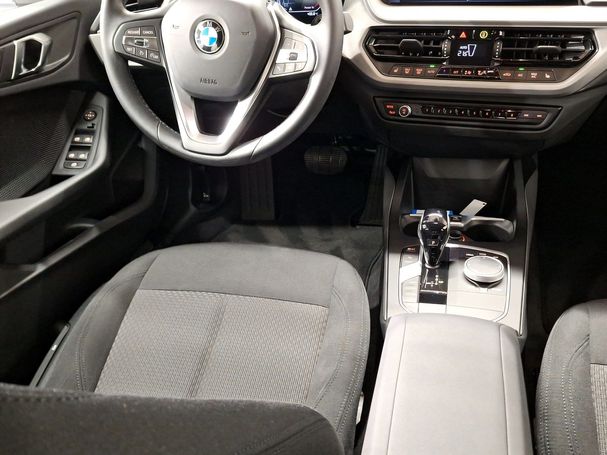 BMW 118i 100 kW image number 12