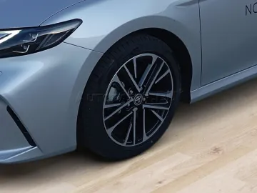 Car image 21
