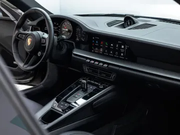 Car image 47