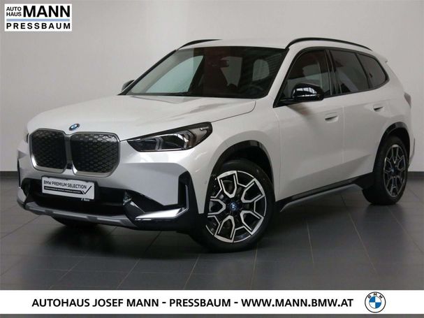 BMW iX1 xDrive30 225 kW image number 1