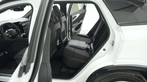 Car image 31