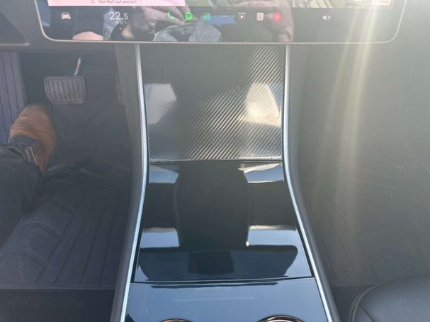 Tesla Model 3 Long Range AWD 150 kW image number 7