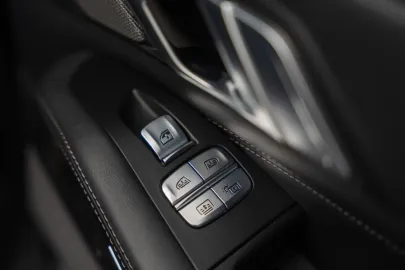 Car image 40