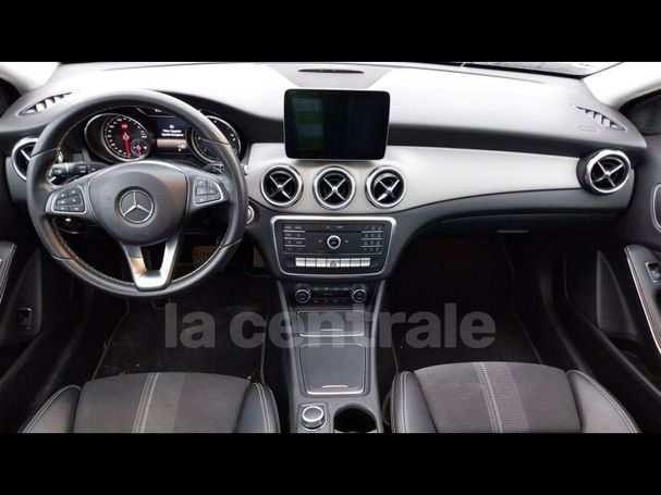 Mercedes-Benz GLA 200 d 7G-DCT 100 kW image number 5