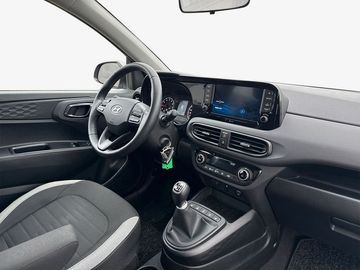 Car image 15