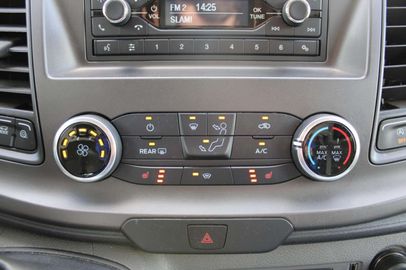 Car image 36