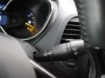 Car image 32