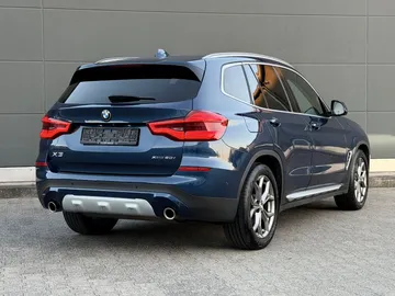 Car image 48