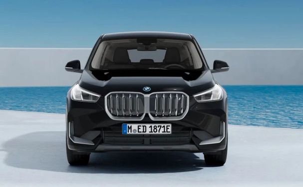 BMW iX1 eDrive20 150 kW image number 2