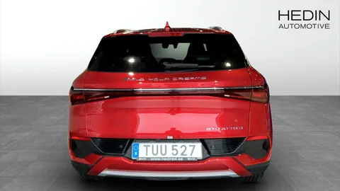 Car image 5