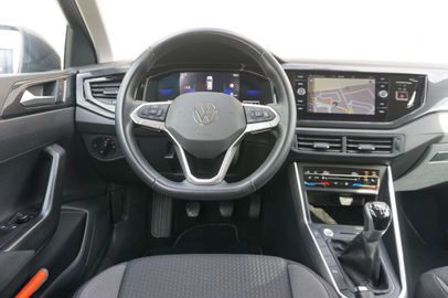 Car image 21