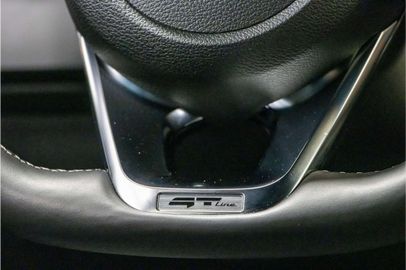 Car image 33