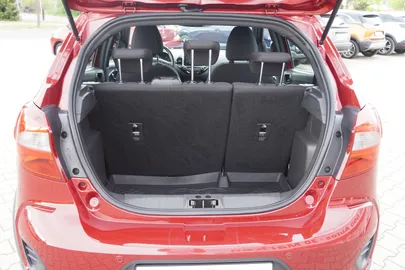 Car image 31