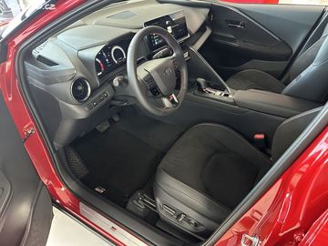 Car image 12