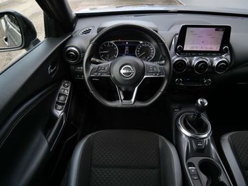 Car image 25