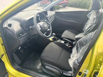 Car image 11