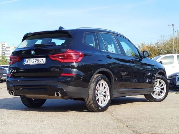 BMW X3 xDrive20i Advantage 135 kW image number 32