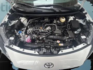 Car image 20